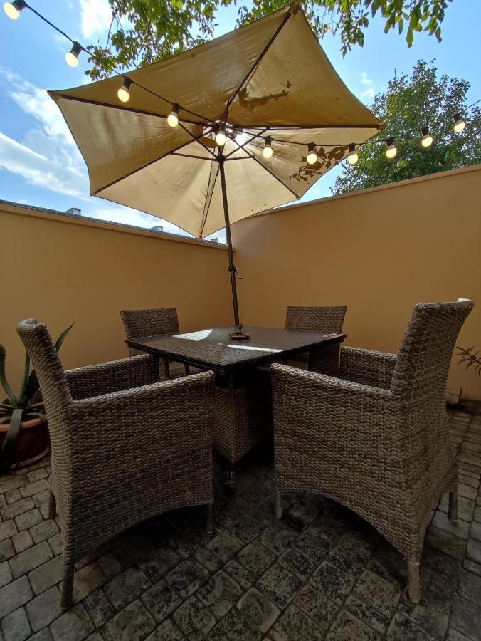 Hotelise I Tulip Apartment Γιερεβάν Εξωτερικό φωτογραφία